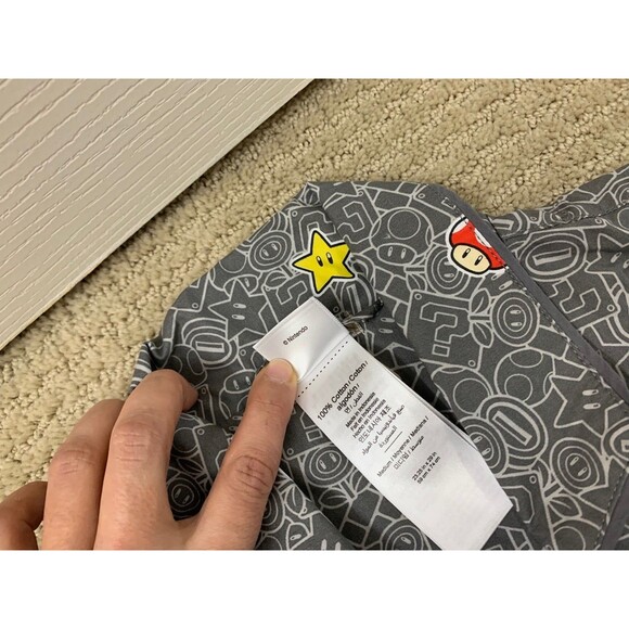 Pottery Barn Teen Super Mario Glow-in-the-Dark Novelty Pajama Set Gray Medium - Picture 5 of 12